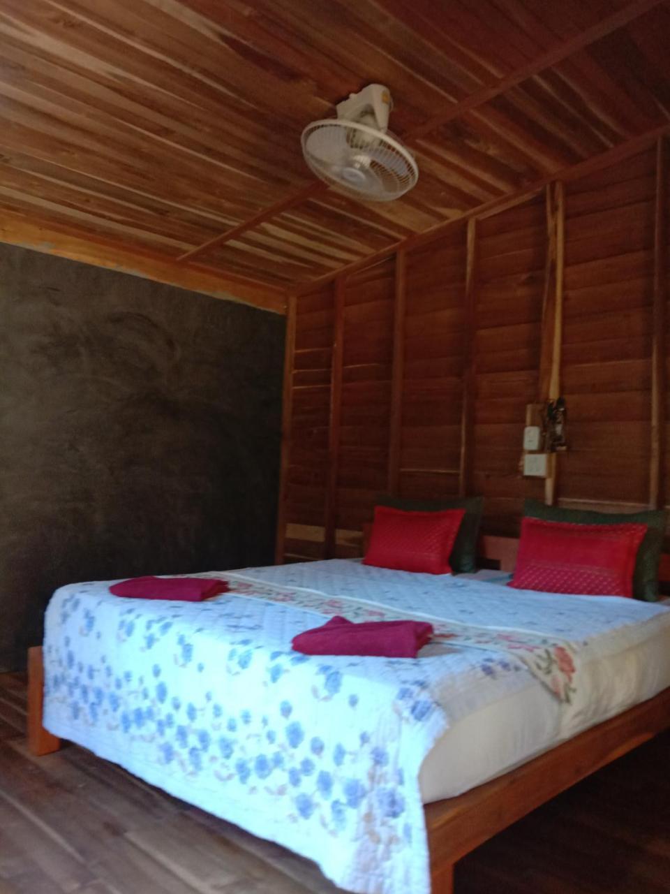 Mada Lanta Mai Keaw Hotell Ko Lanta Eksteriør bilde